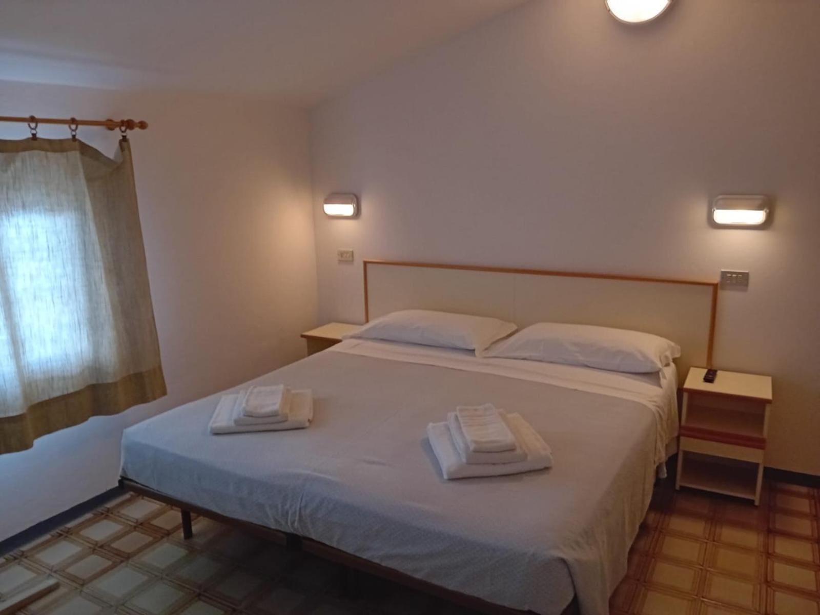 Hotel Serafini Misano Adriatico Exterior photo