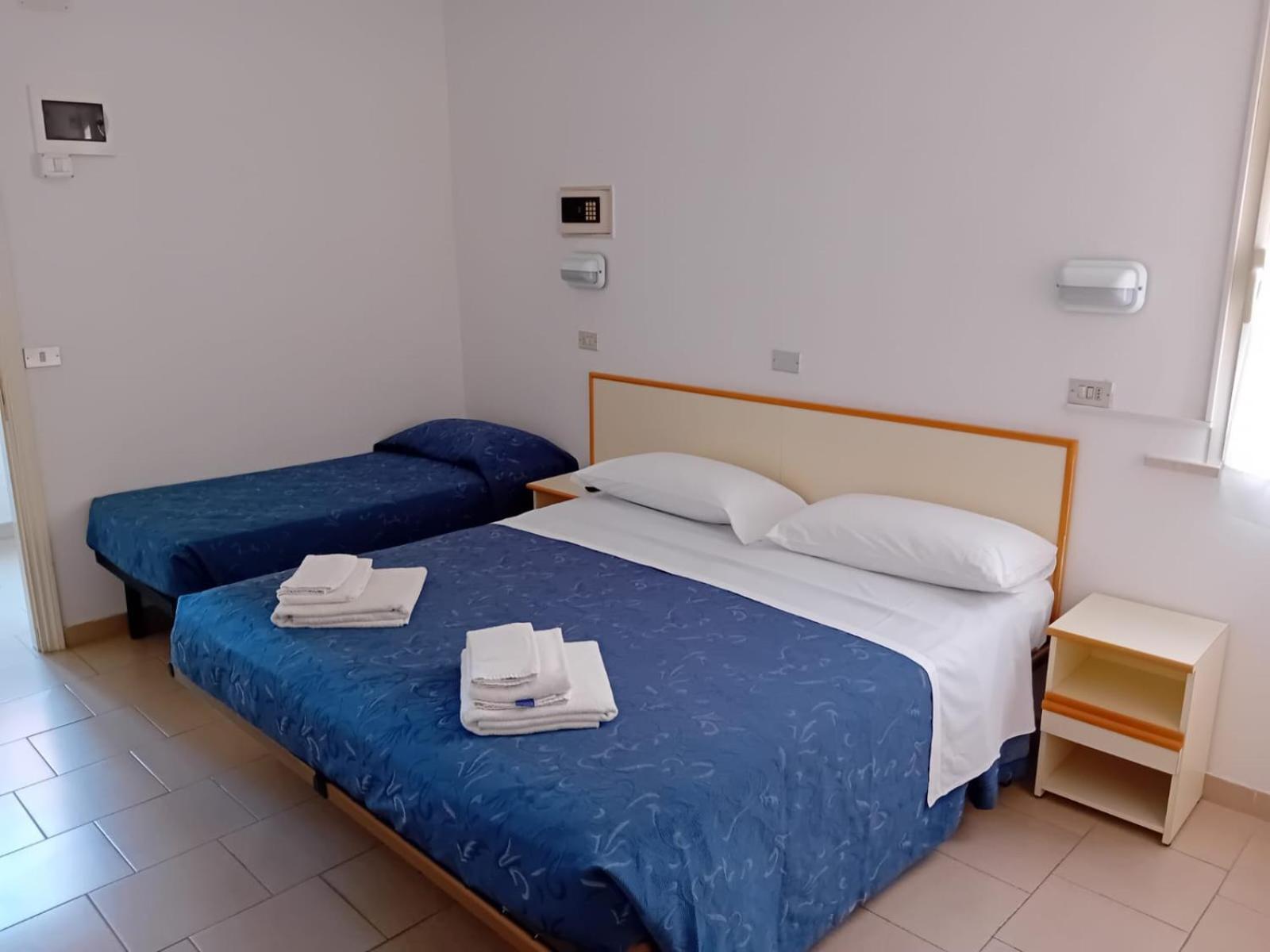 Hotel Serafini Misano Adriatico Exterior photo